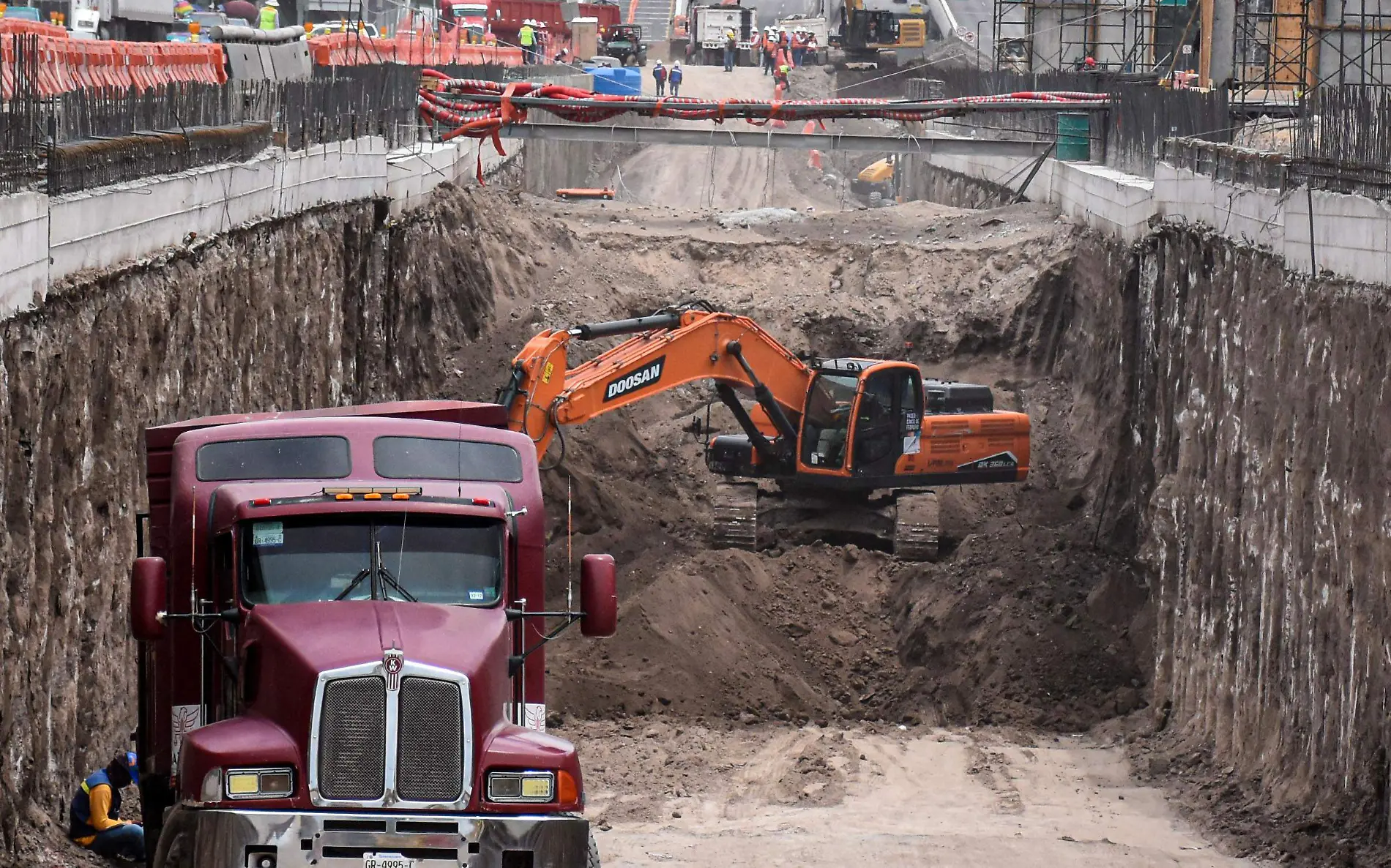 1A MC_OBRAS EN 5 DE FEBRERO Y ZARAGOZA